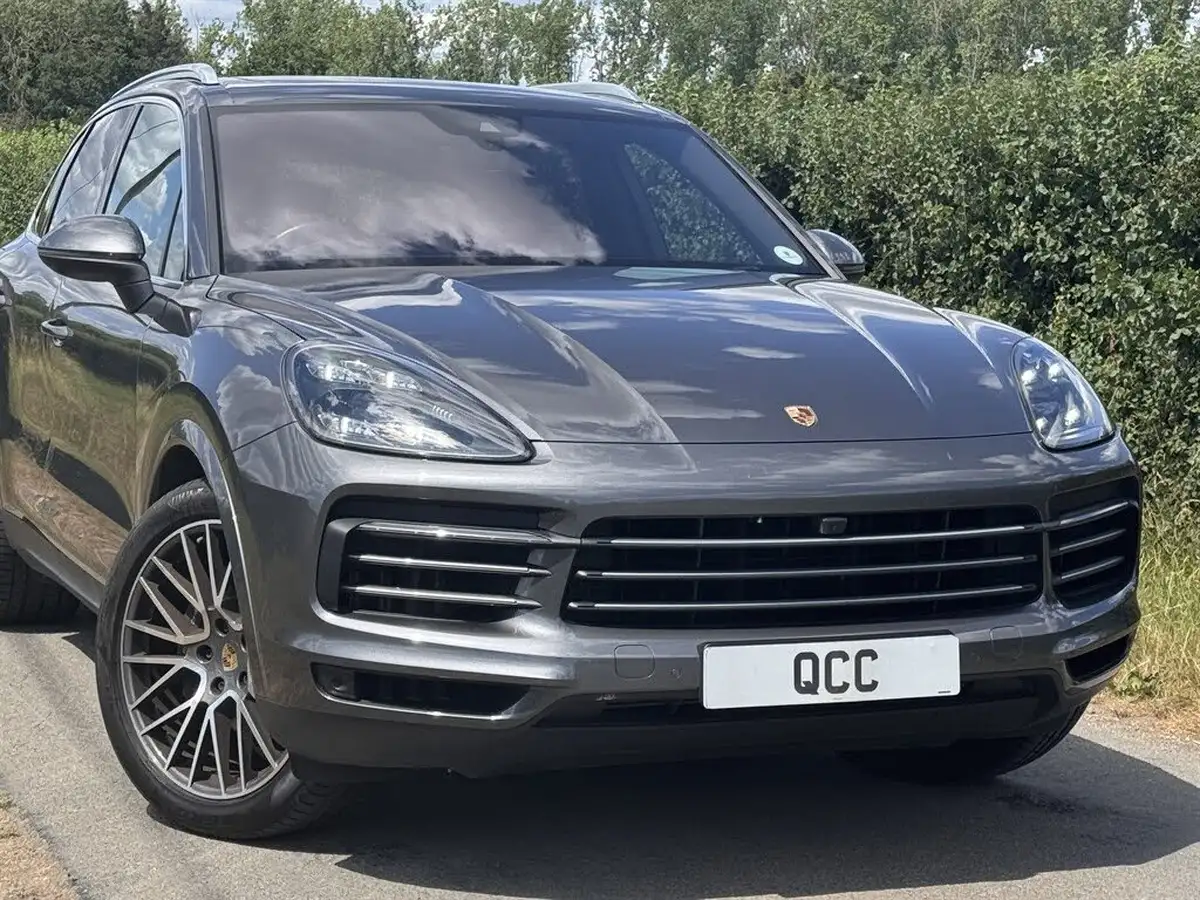 2021-porsche-cayenne-30-v6-station-wagon-big-30