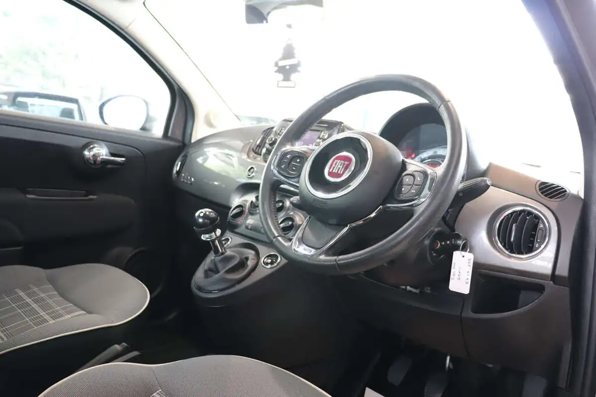 2019-fiat-500-12-lounge-ss-big-19