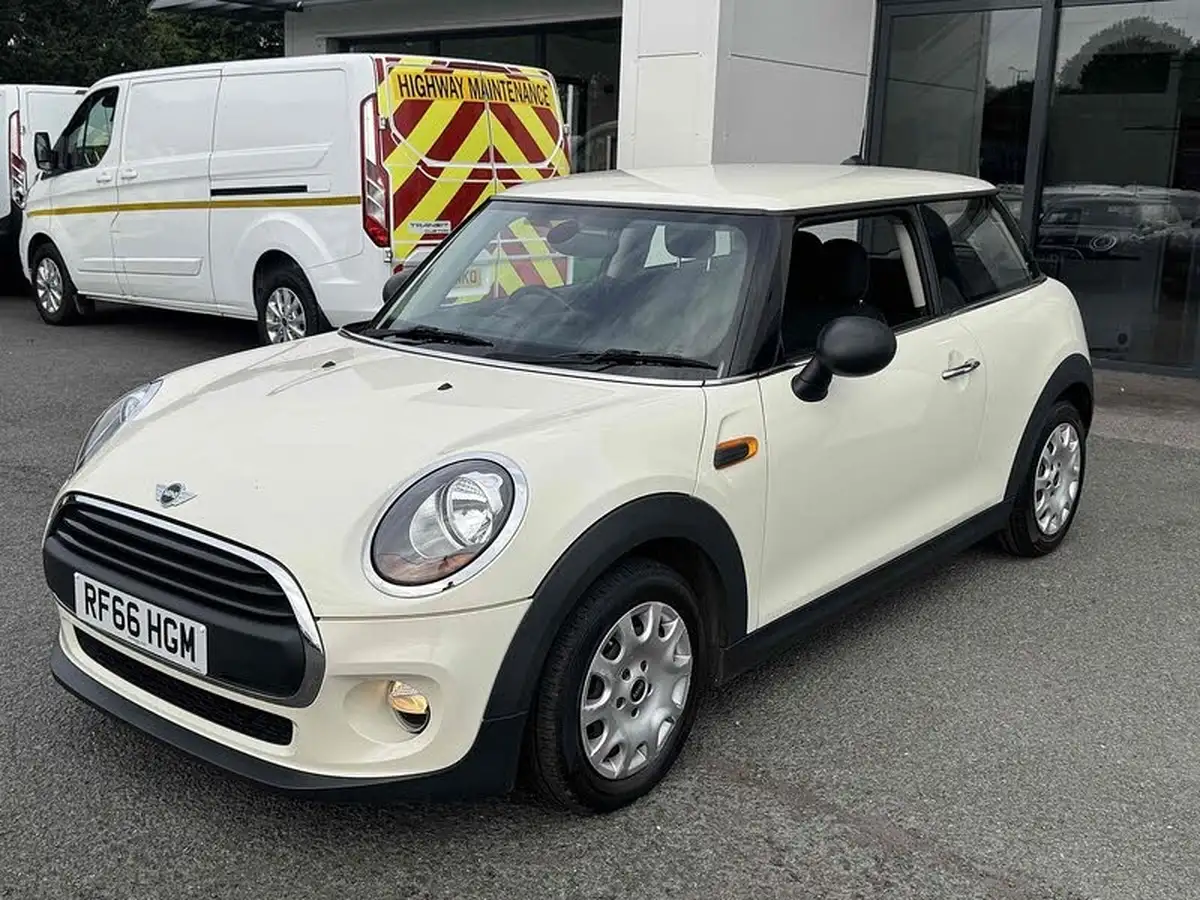 2016-mini-cooper-15td-one-d-3d-big-34
