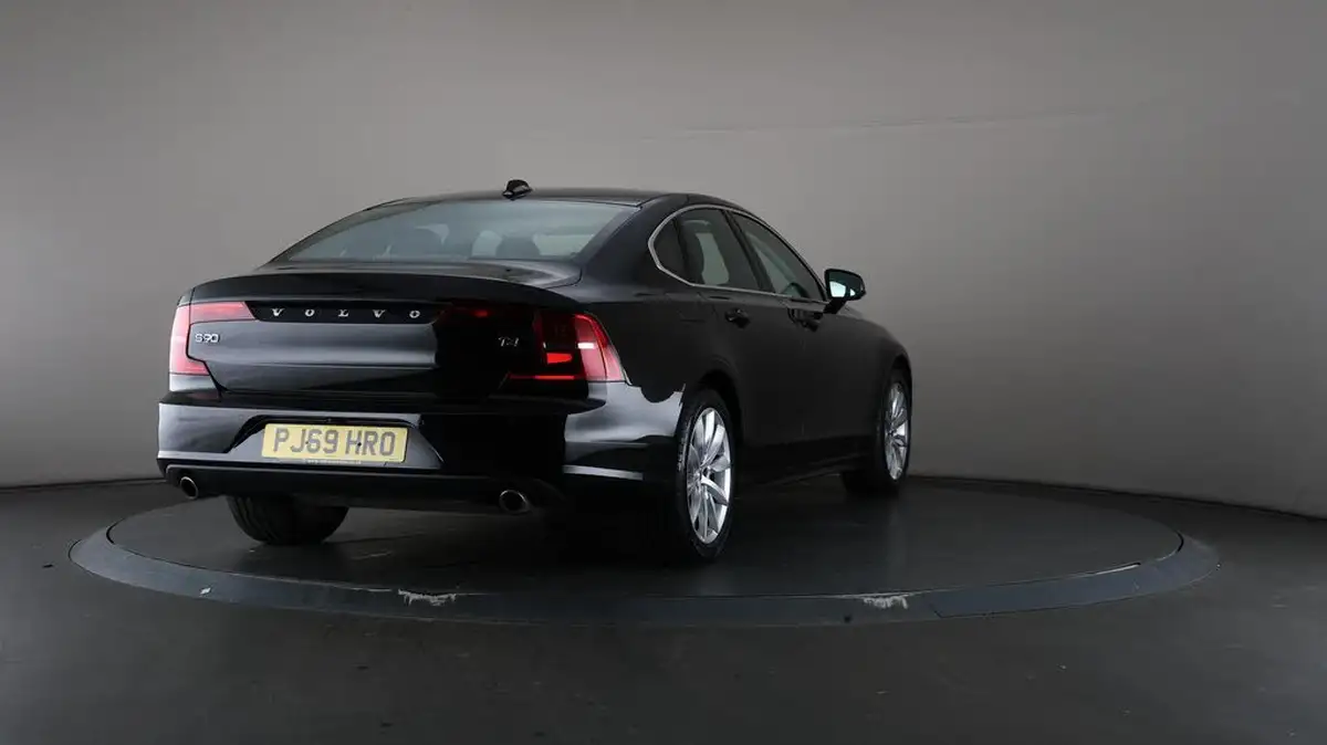 2020-volvo-s90-20-t4-momentum-plus-big-70