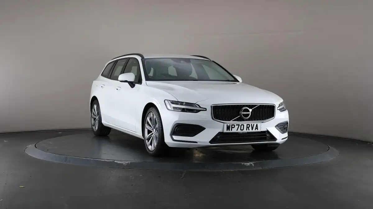 2020-volvo-v60-20-b3-momentum-big-53