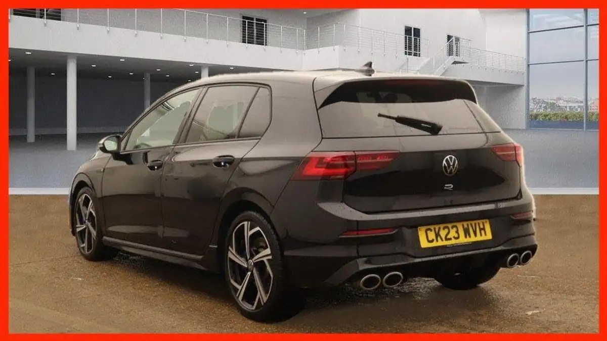 2023-volkswagen-golf-20-tsi-r-320ps-hatchback-big-2