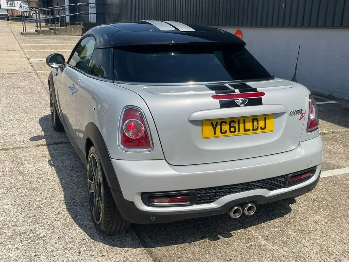 2011-mini-cooper-20td-cooper-sd-avenue-coupe-3d-auto-big-31