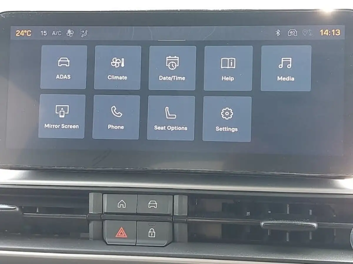 2024-jeep-avenger-12-gse-summit-e-hybrid-48v-auto-big-11