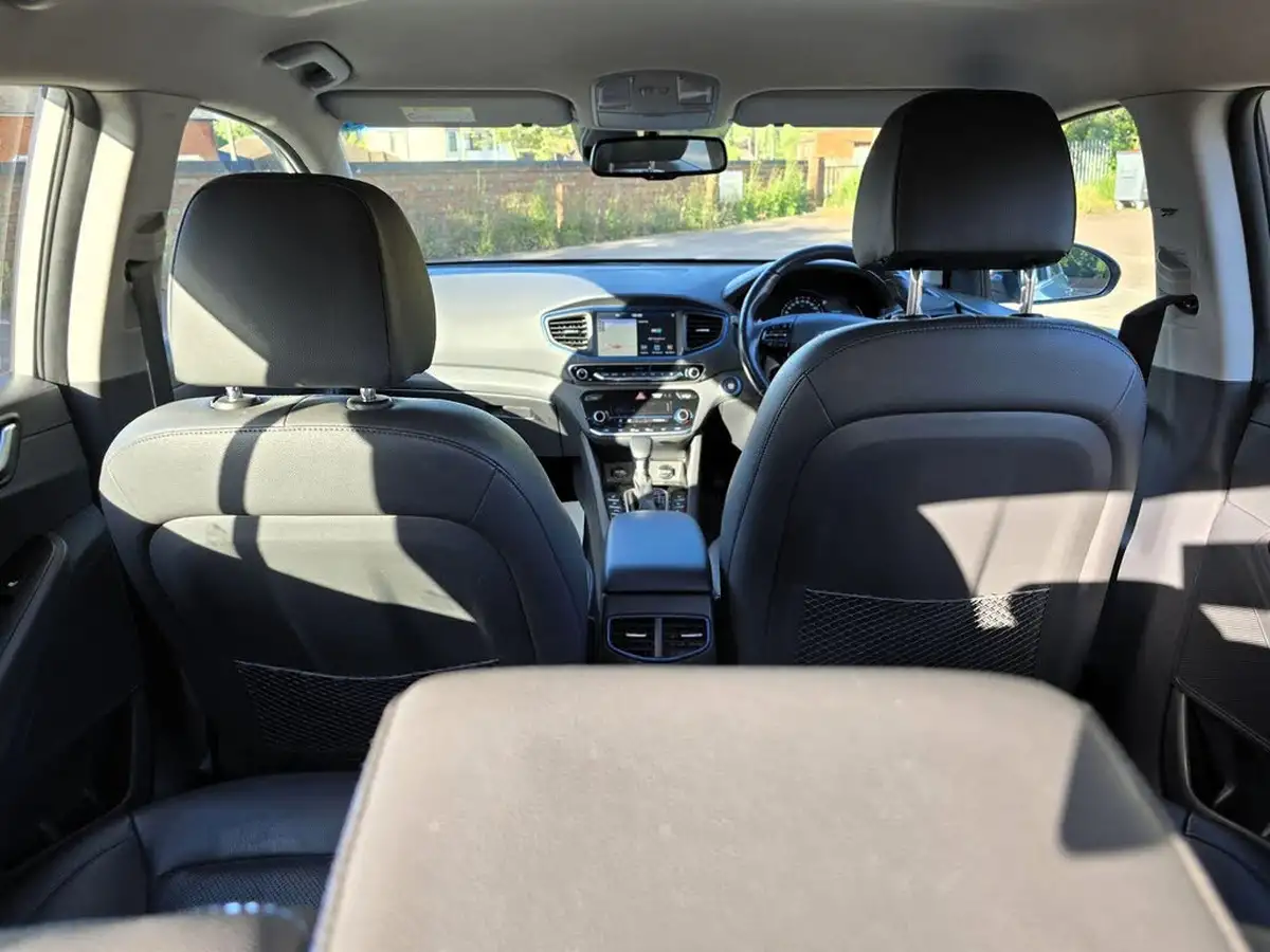 2018-hyundai-ioniq-16-gdi-premium-se-hybrid-big-25