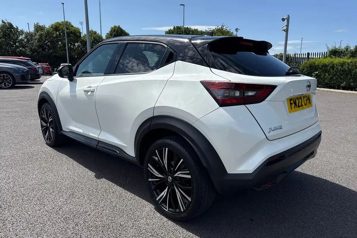 2022-nissan-juke-10-dig-t-tekna-big-28