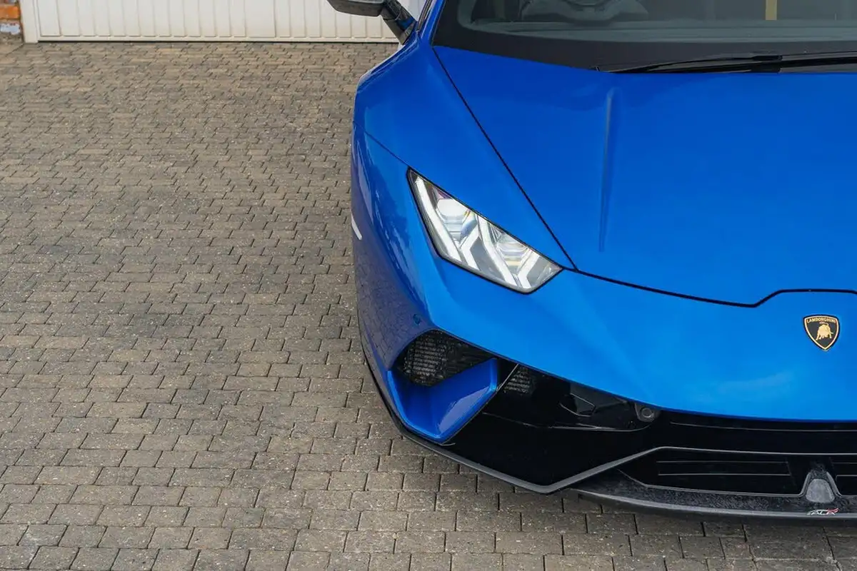 2018-lamborghini-huracan-52-performante-coupe-big-6
