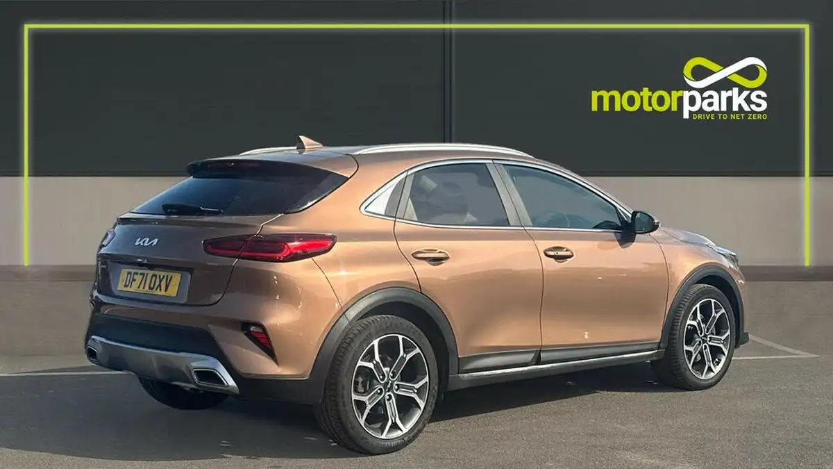 2022-kia-xceed-15-t-gdi-3-big-2