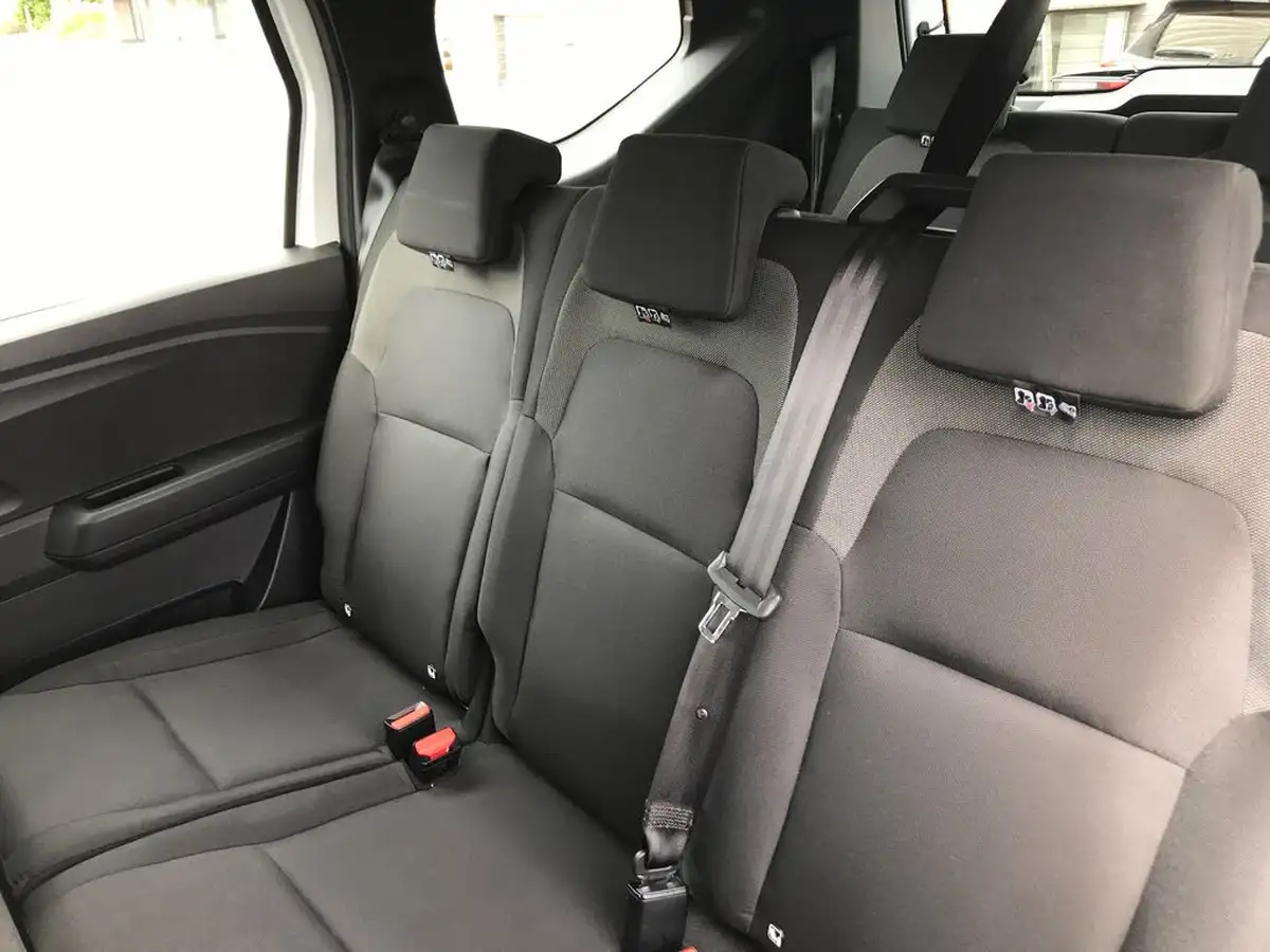 2025-dacia-jogger-10-tce-essential-big-5