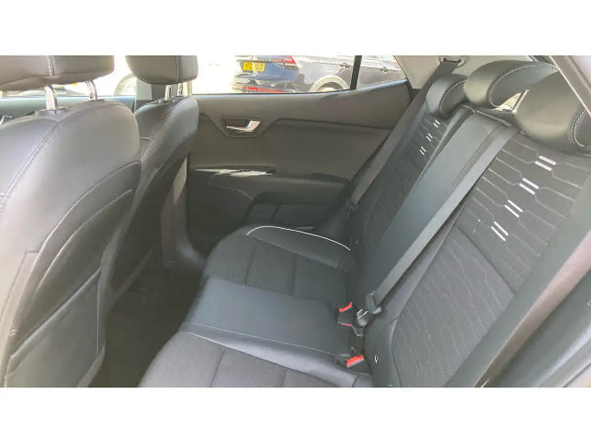2024-kia-stonic-10-t-gdi-gt-line-s-98bhp-dct-big-15