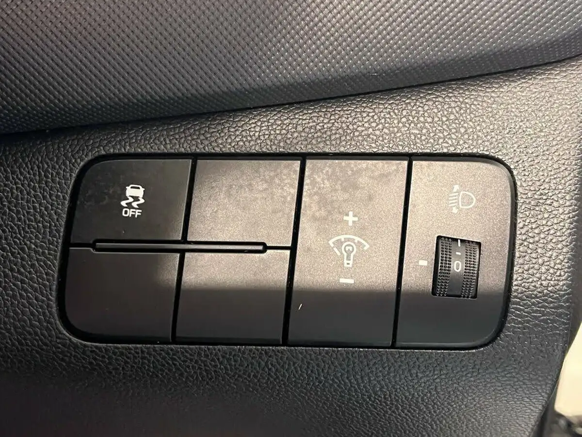 2018-hyundai-i10-10-s-big-23