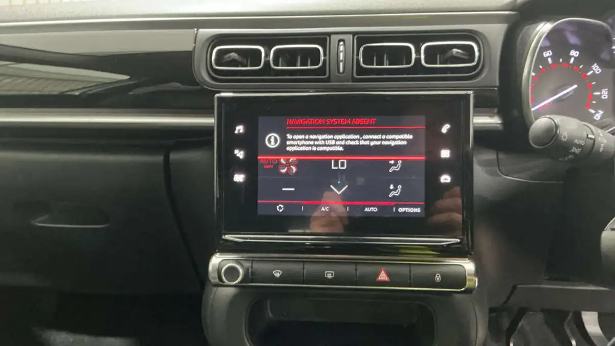 2019-citroen-c3-12-puretech-flair-82ps-ss-big-14