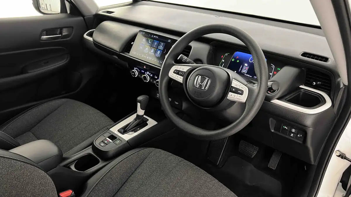 2022-honda-jazz-15-i-mmd-sr-109ps-big-13
