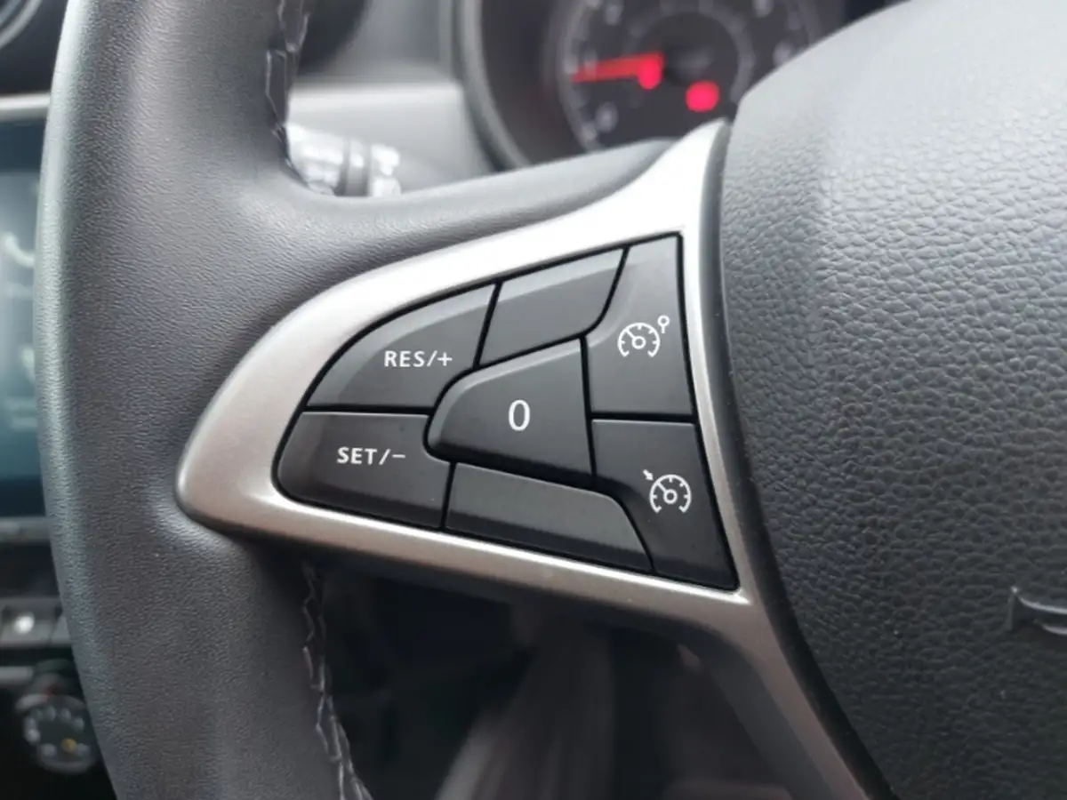 2023-dacia-duster-13-tce-expression-130bhp-station-wagon-5d-big-14