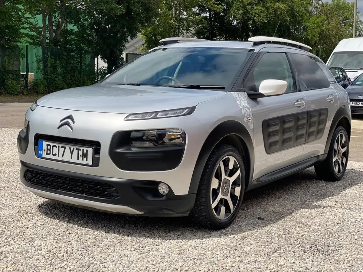 2017-citroen-c4-cactus-12-puretech-rip-curl-big-2