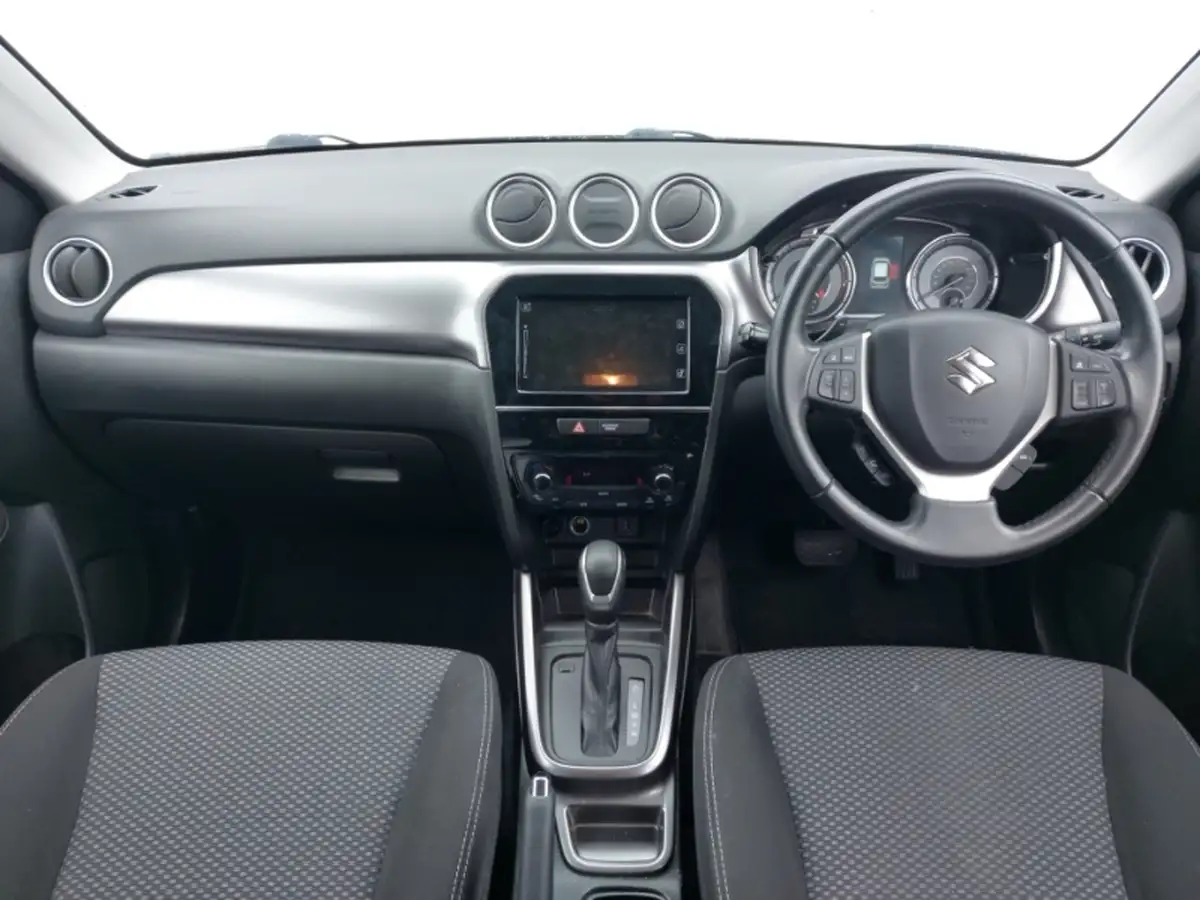 2022-suzuki-vitara-15-sz-t-big-2