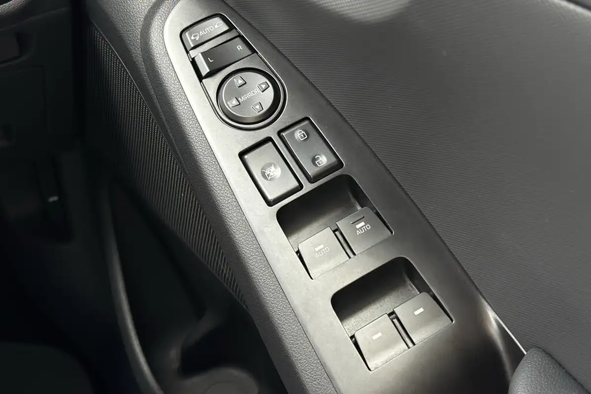 2020-hyundai-ioniq-16-gdi-premium-se-hybrid-big-37