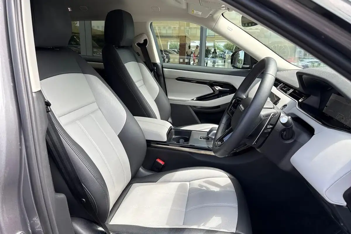 2024-land-rover-range-rover-evoque-20-d200-dynamic-se-big-37