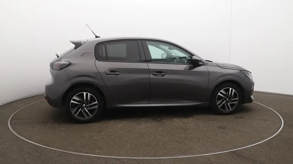 2023-peugeot-208-12-puretech-allure-premium-130ps-eat8-big-38
