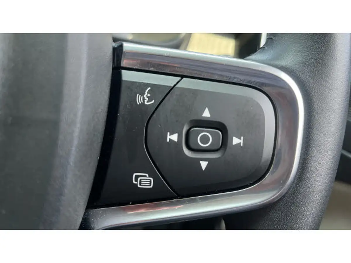 2021-volvo-xc40-15-t3-inscription-pro-163bhp-geartronic-big-22