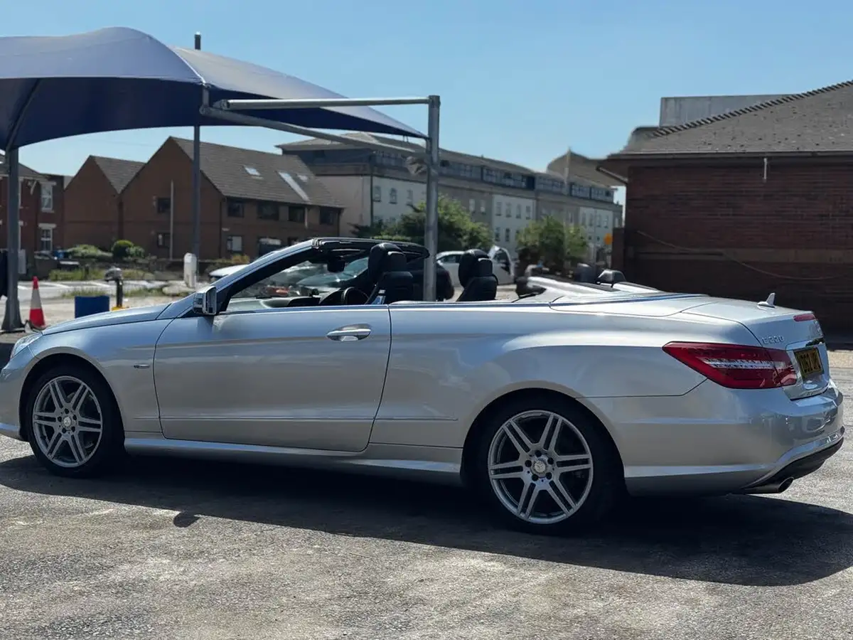 2012-mercedes-benz-e-class-21td-e220-cdi-sport-21cdi-170bhp-blue-f-cabriolet-2d-7g-tronic-big-2