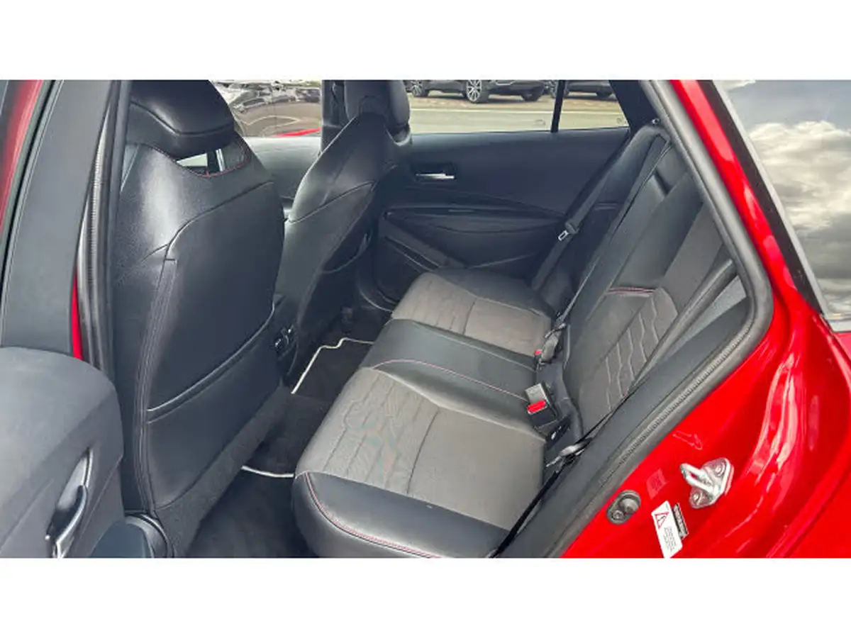 2019-toyota-corolla-18-vvt-i-excel-trk-touring-sports-big-12