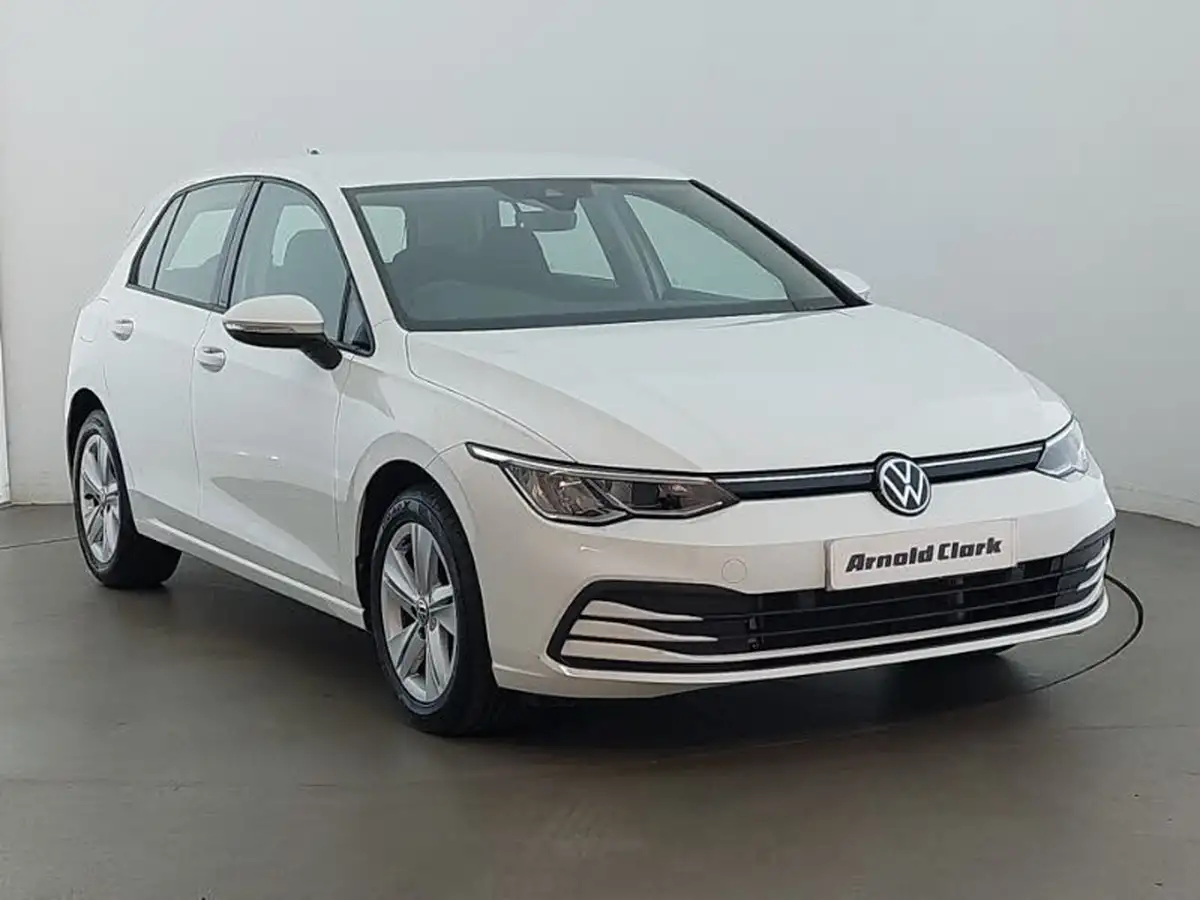 2022-volkswagen-golf-15-tsi-life-150ps-hatchback-big-0