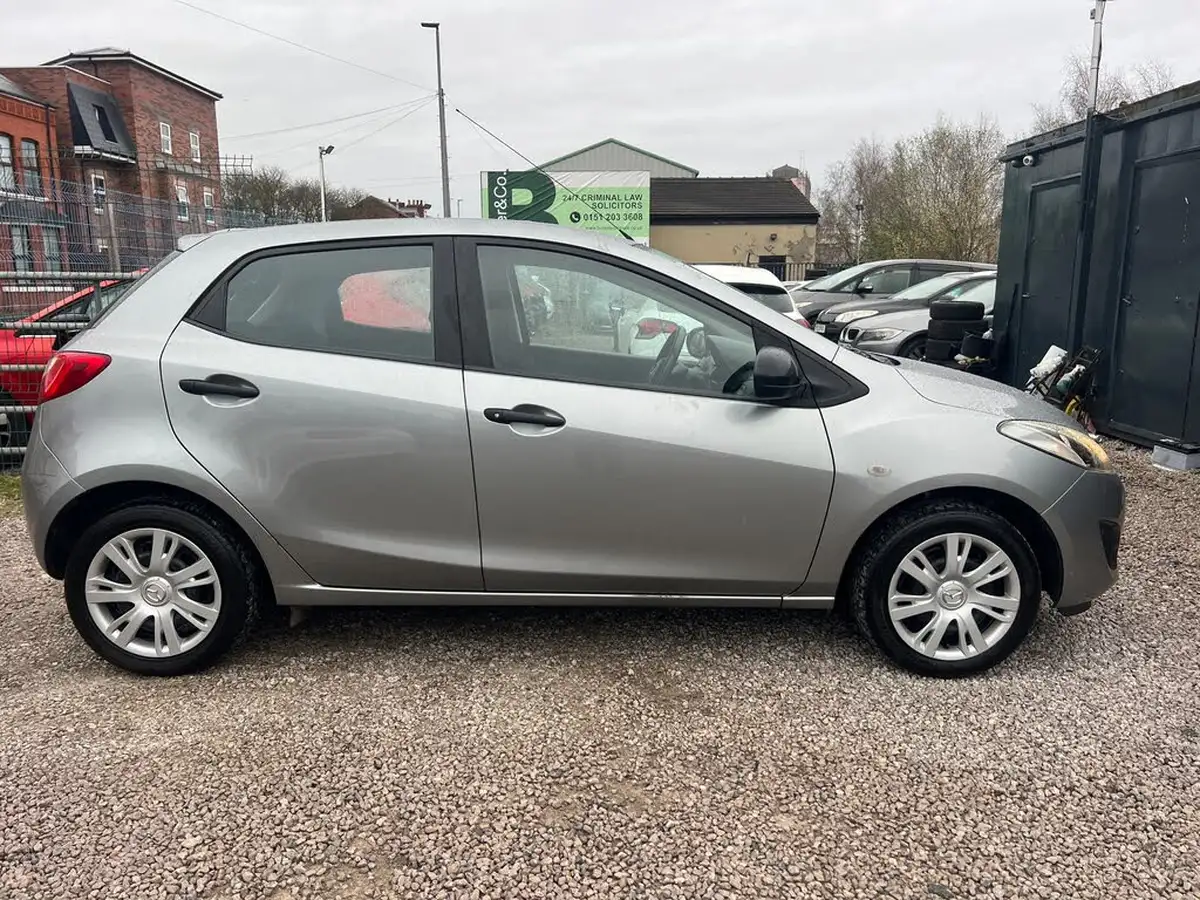 2012-mazda-mazda2-13-ts-air-con-75ps-5d-big-7