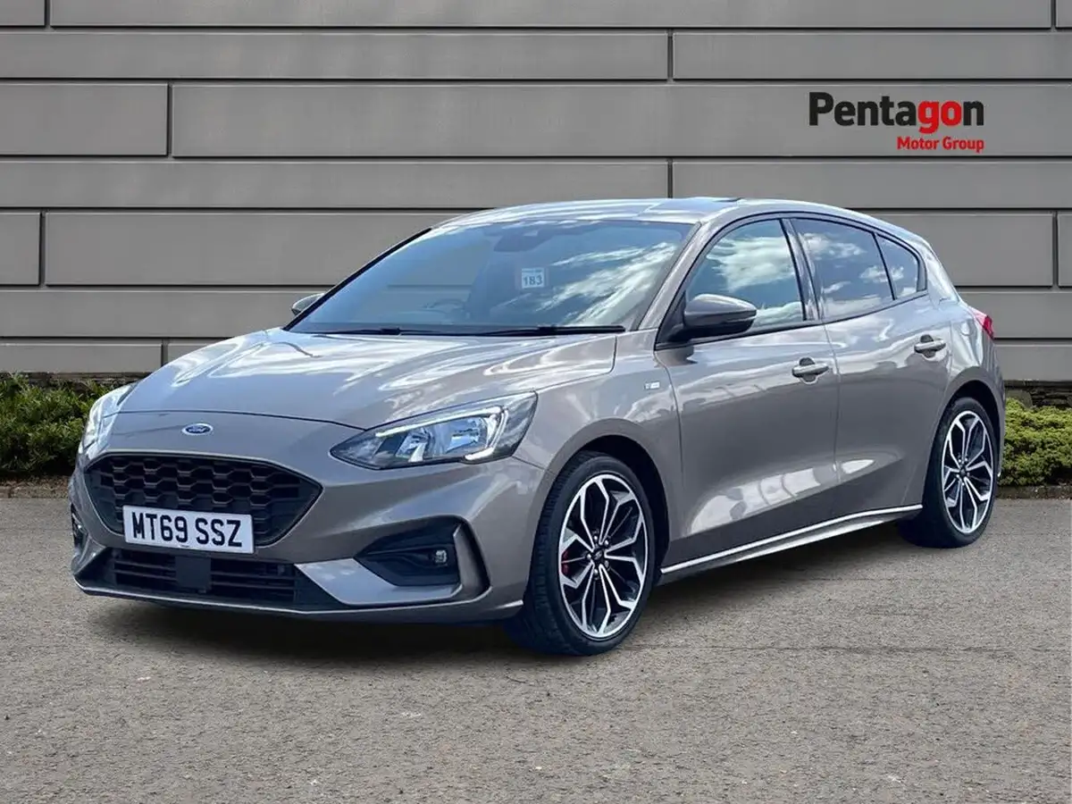 2019-ford-focus-10t-st-line-x-hatchback-big-2