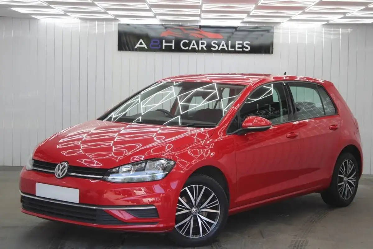 2018-volkswagen-golf-16tdi-se-nav-ss-hatchback-5d-big-0