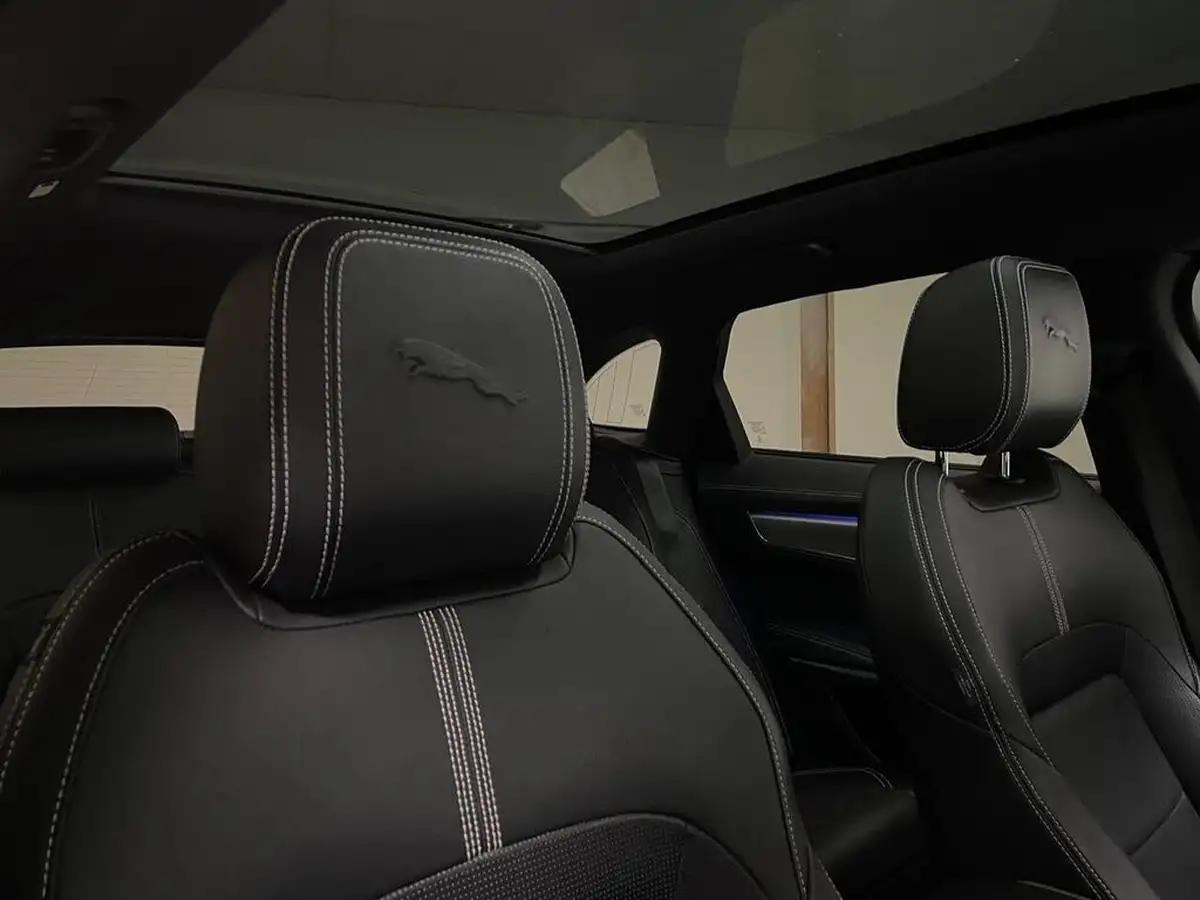2021-jaguar-f-pace-30-d300-r-dynamic-se-mhev-big-14