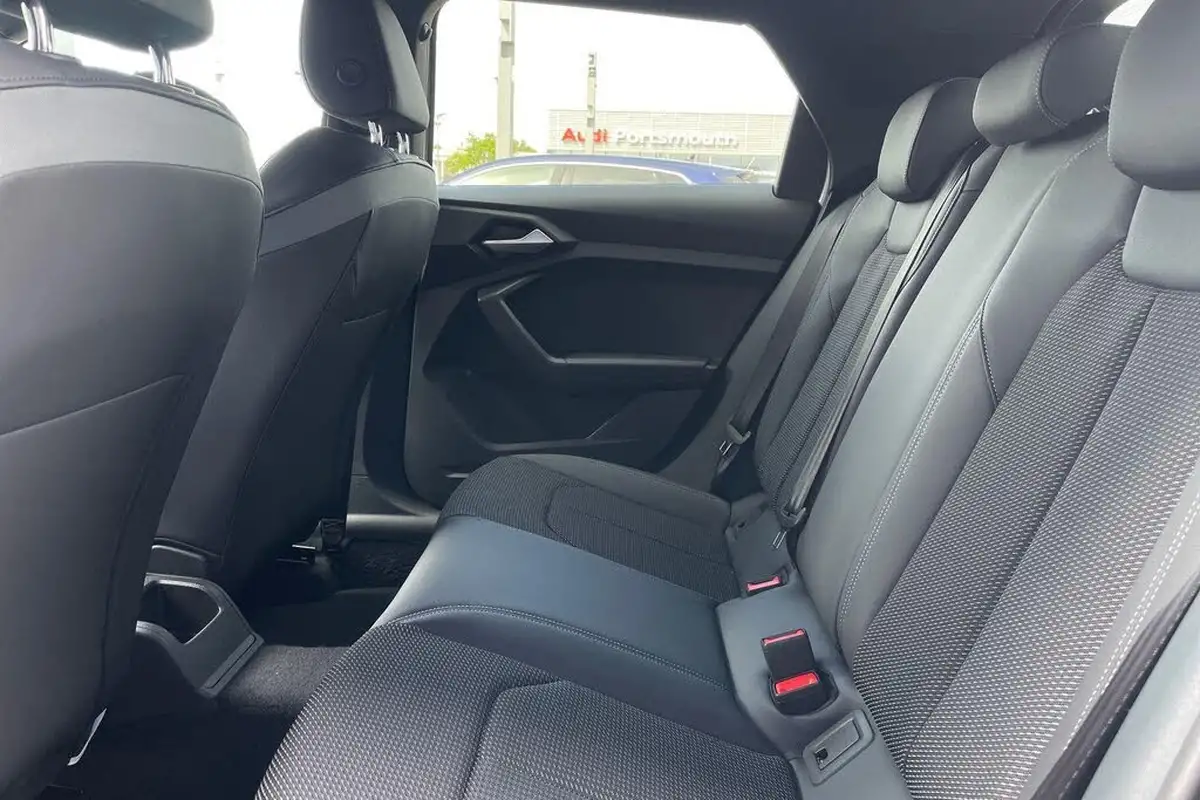 2025-audi-a1-10-30-tfsi-s-line-big-29