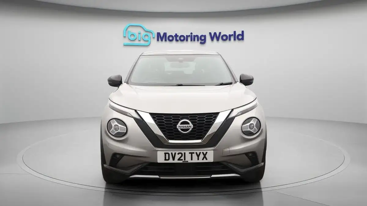 2021-nissan-juke-10-dig-t-tekna-big-2