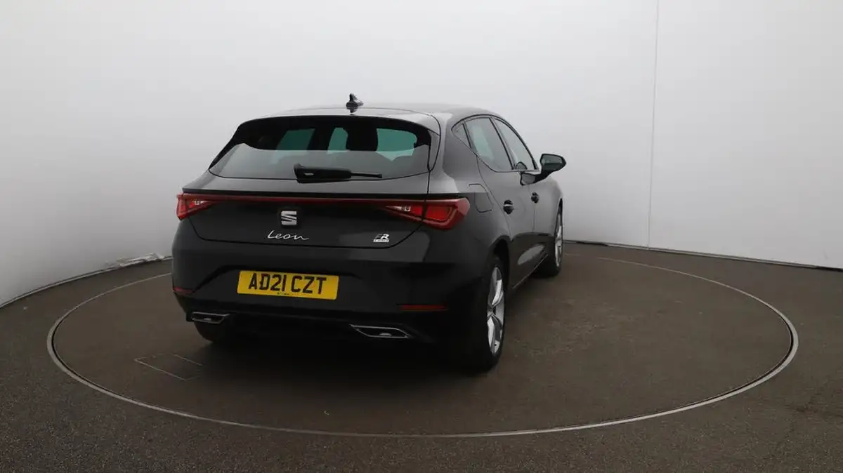 2021-seat-leon-14-e-hybrid-fr-hatchback-big-55