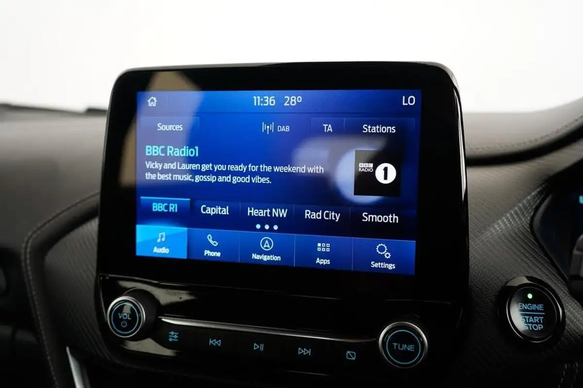 2022-ford-puma-suv-10-st-line-vignale-125ps-big-22