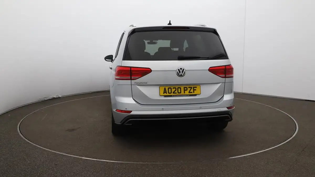 2020-volkswagen-touran-15-tsi-r-line-big-61