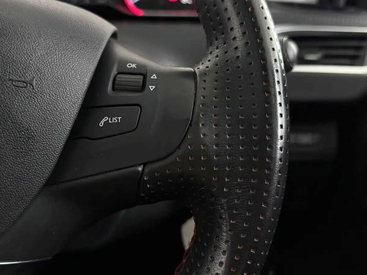 2018-peugeot-2008-suv-12-puretech-gt-line-110bhp-eat6-big-20
