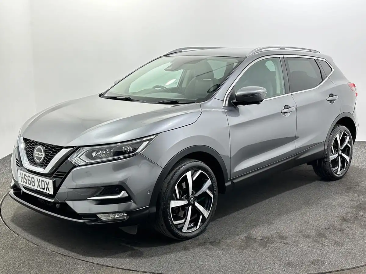 2019-nissan-qashqai-13-dig-t-tekna-160ps-dct-big-3