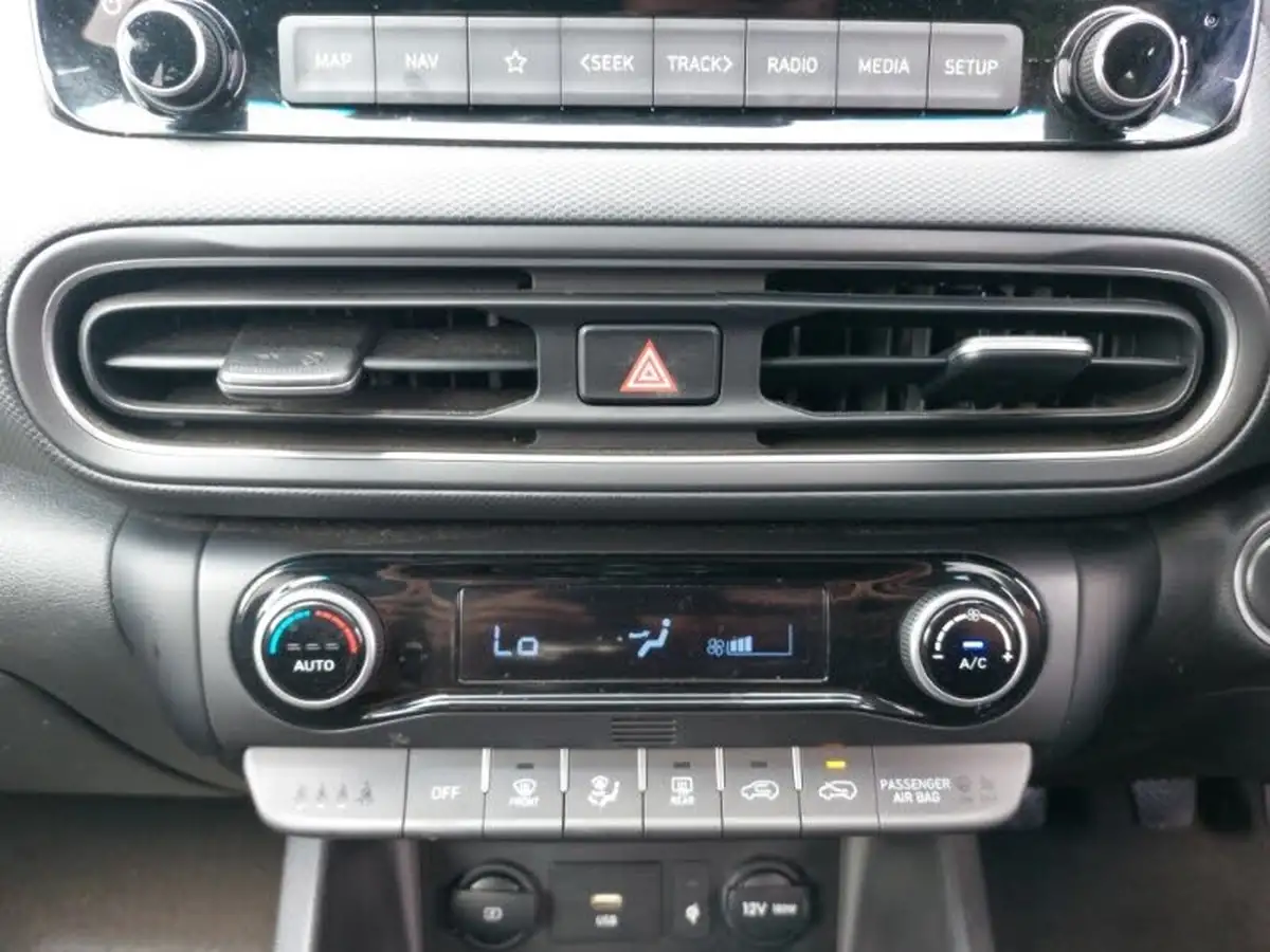 2022-hyundai-kona-10-t-gdi-premium-big-9