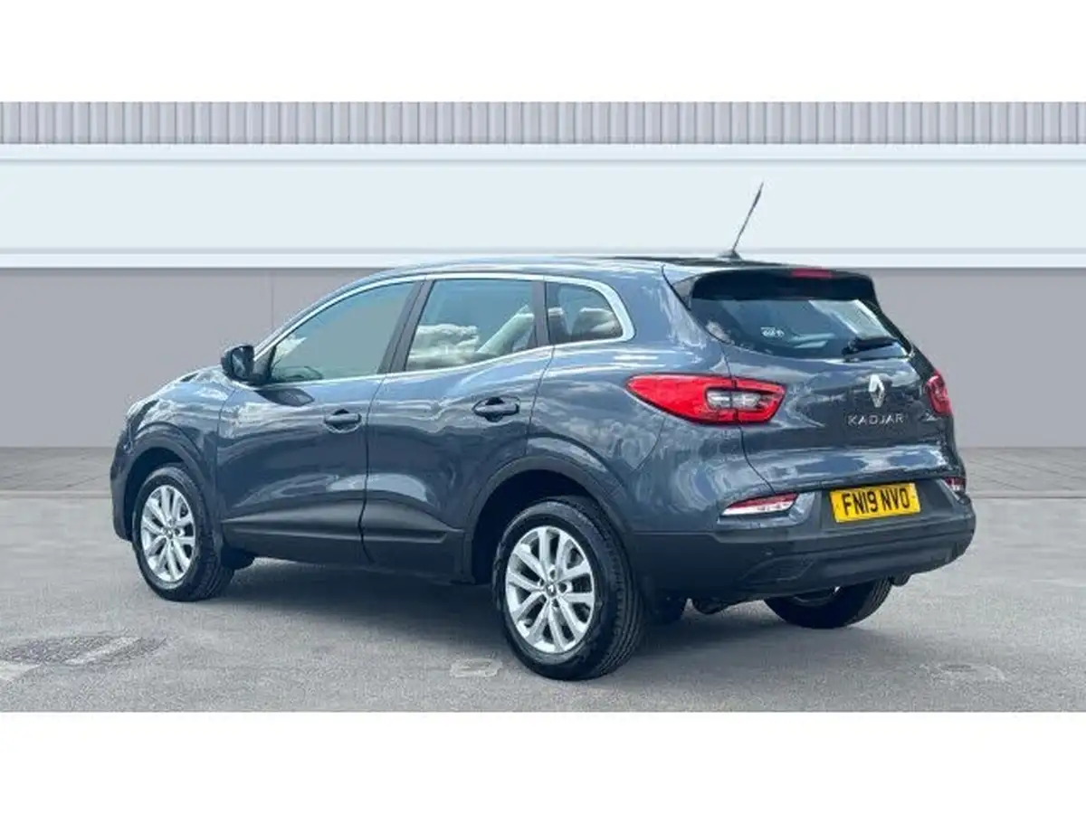 2019-renault-kadjar-13-tce-play-big-1