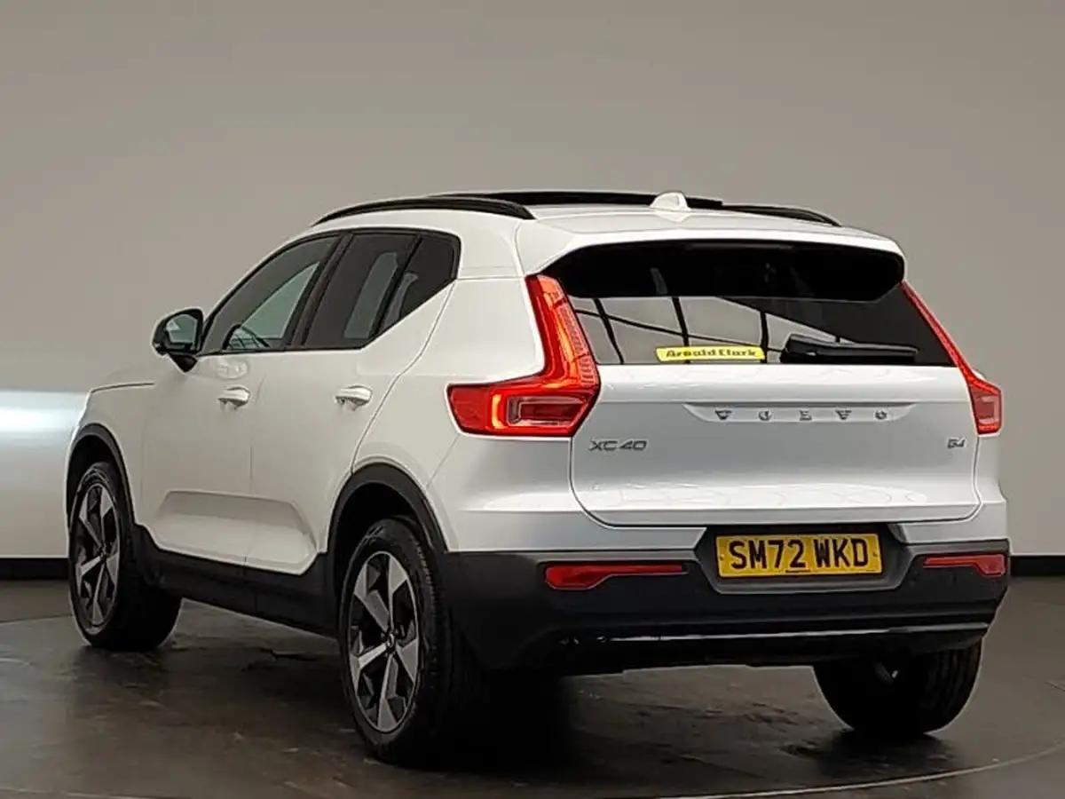 2023-volvo-xc40-20-b4-ultimate-big-1