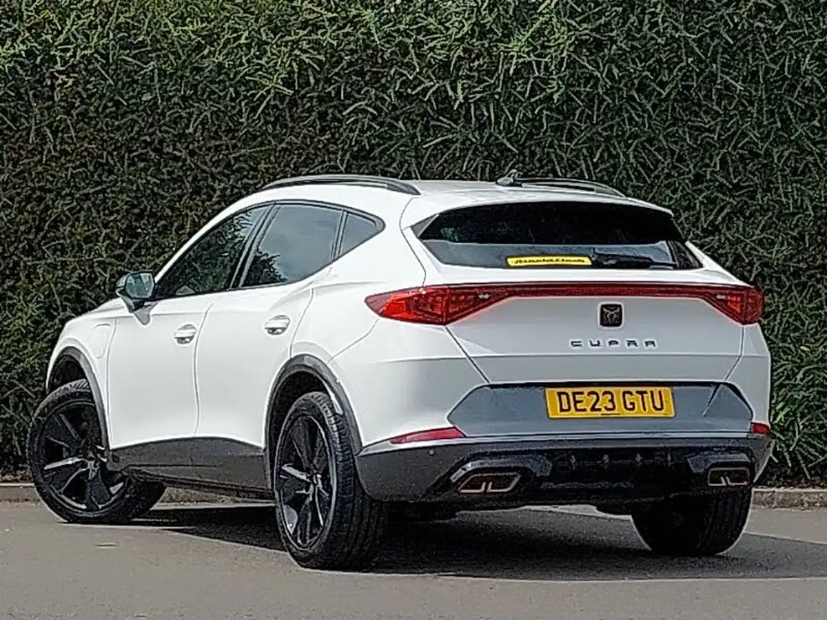 2023-cupra-formentor-14-e-hybrid-v1-big-1