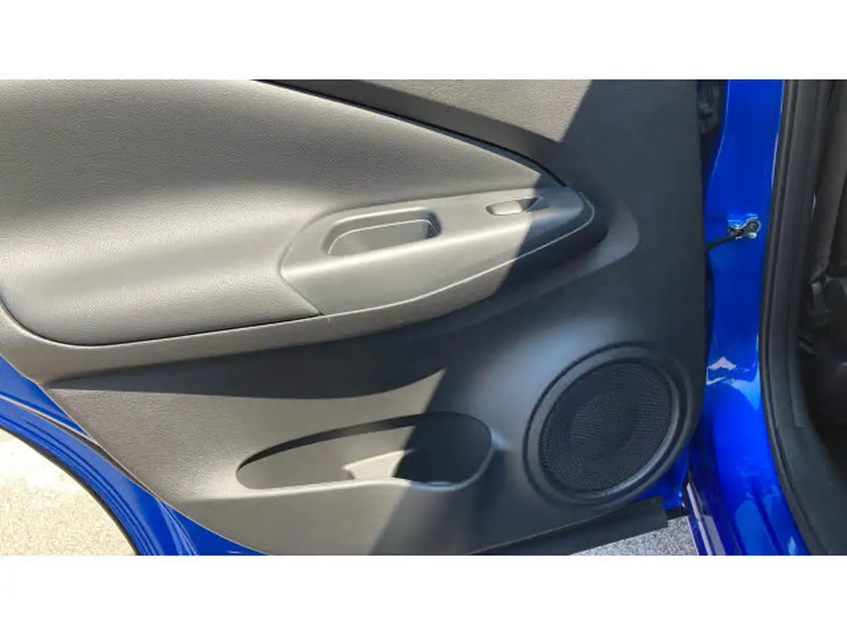 2024-nissan-juke-10-dig-t-n-connecta-big-21