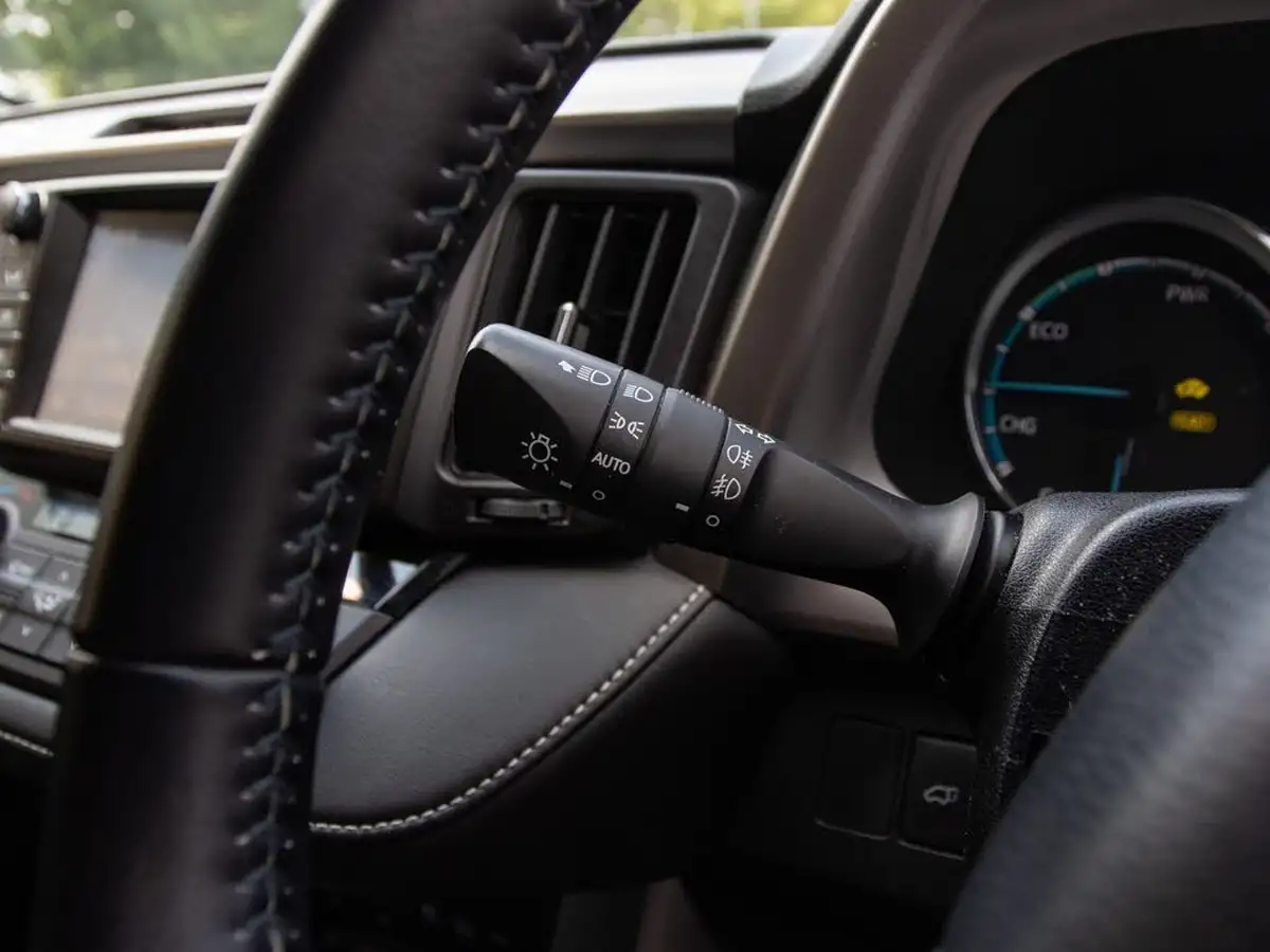 2016-toyota-rav4-25-vvt-i-excel-tss-navi-cvt-big-16
