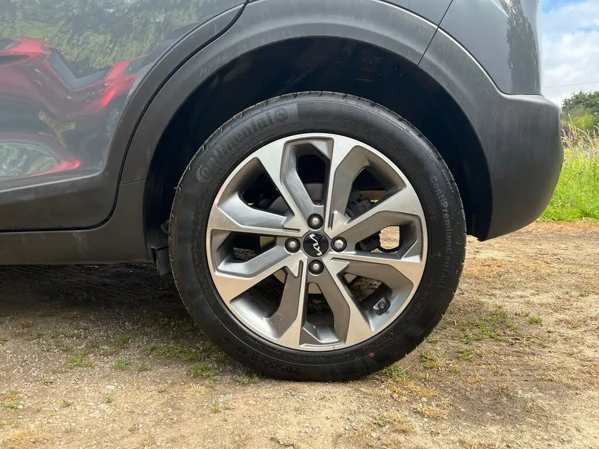2023-kia-stonic-10-t-gdi-quantum-big-8