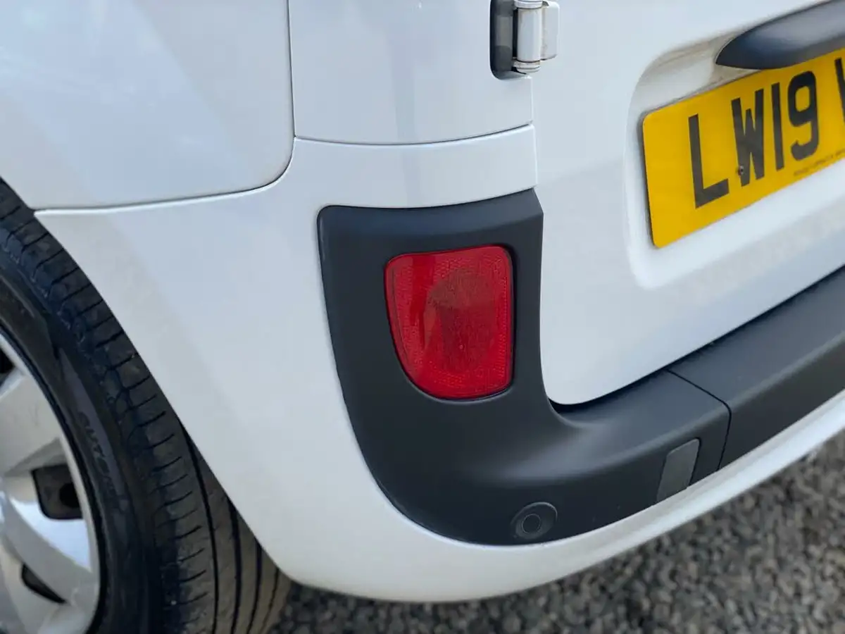 2015-citroen-berlingo-16td-l1-625-lx-16hdi-75-panel-1560cc-big-22
