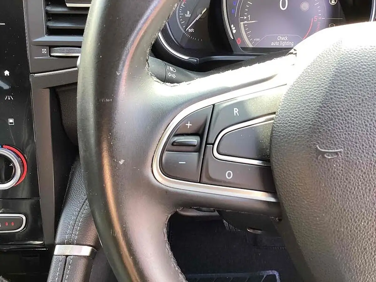 2020-renault-koleos-18dci-gt-line-big-17