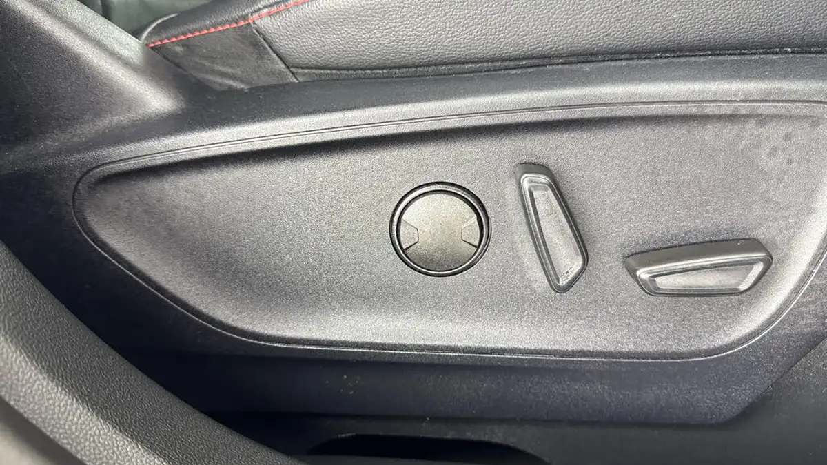 2021-ford-kuga-15-st-line-edition-big-29