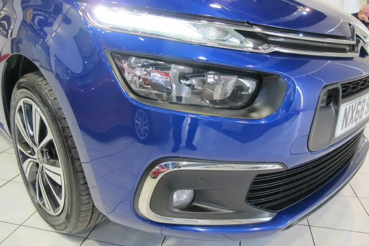 2018-citroen-grand-c4-picasso-16bluehdi-feel-big-49