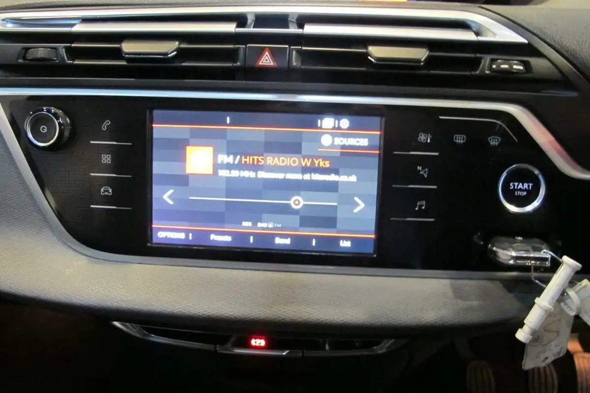 2018-citroen-grand-c4-picasso-16bluehdi-feel-big-25